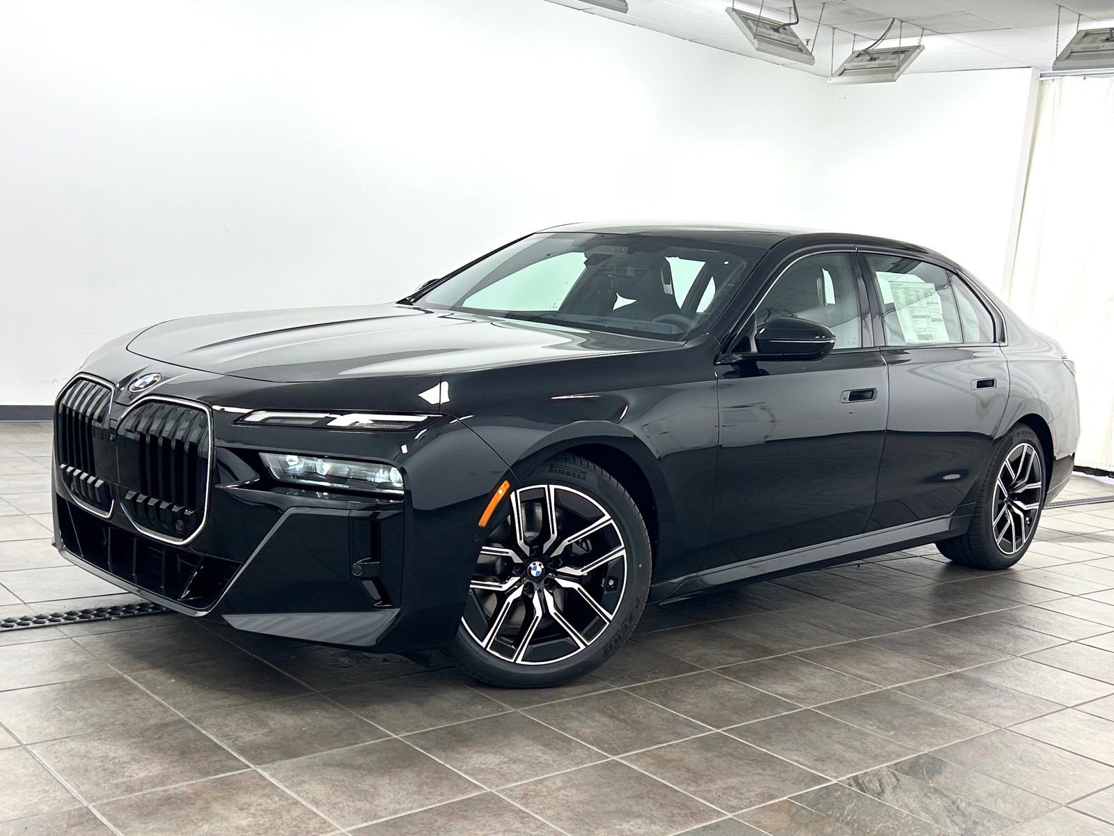 2026 BMW 7 Series 740i xDrive Sedan's photo