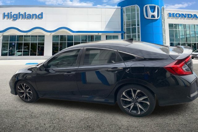 Used 2018  Honda Si image 2