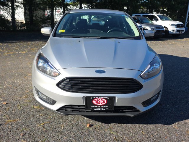 Used 2017 Silver Ford SE image 3