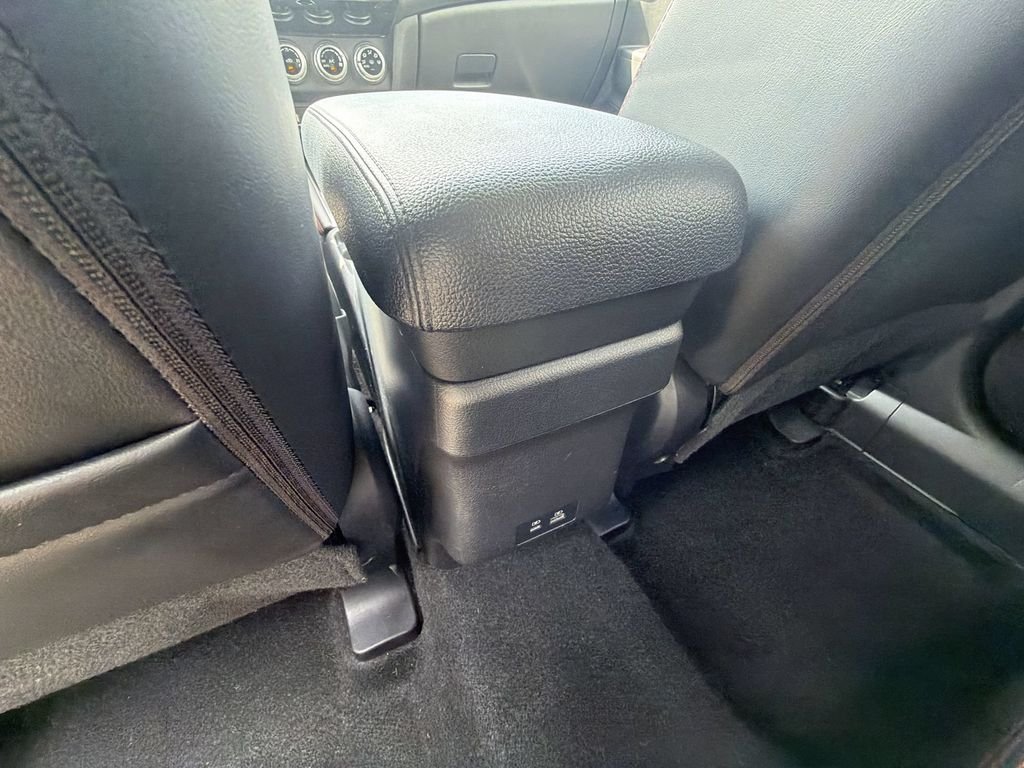 Used 2024  Mitsubishi 2.0 SE image 23