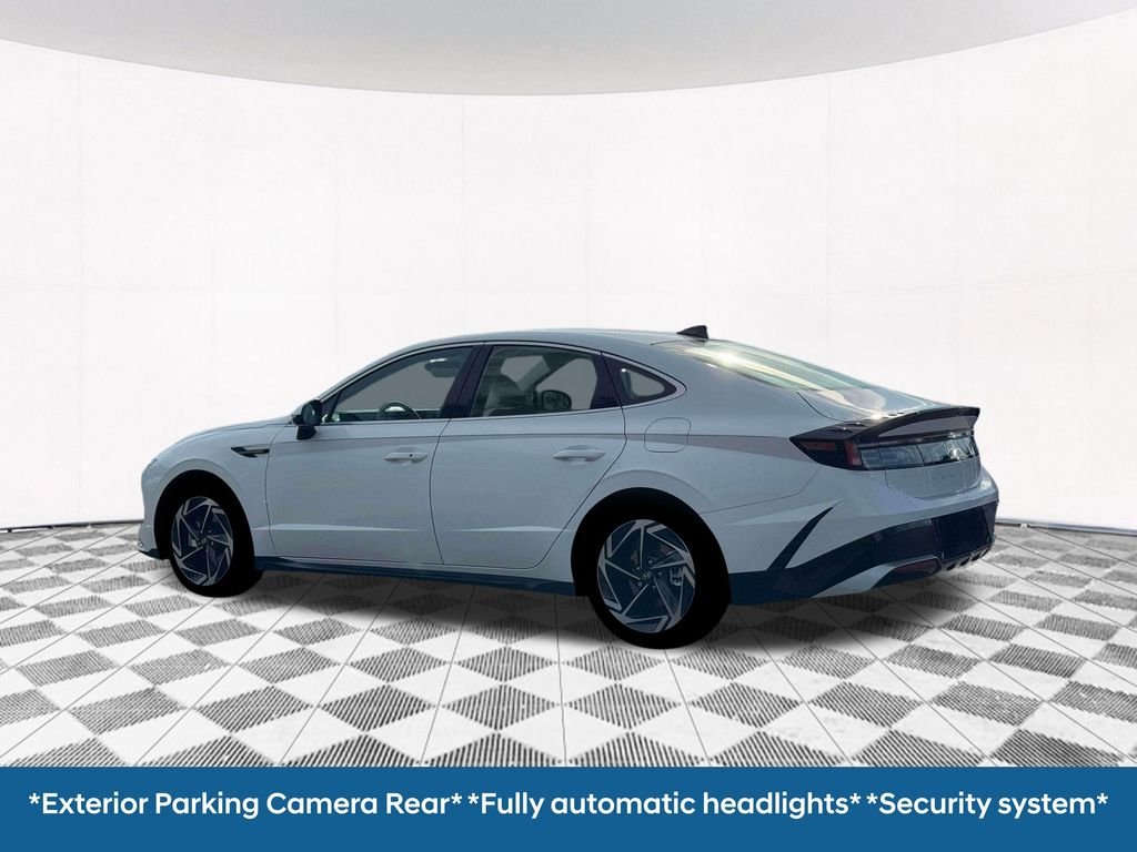 New 2026 White Hyundai SEL Sport image 7