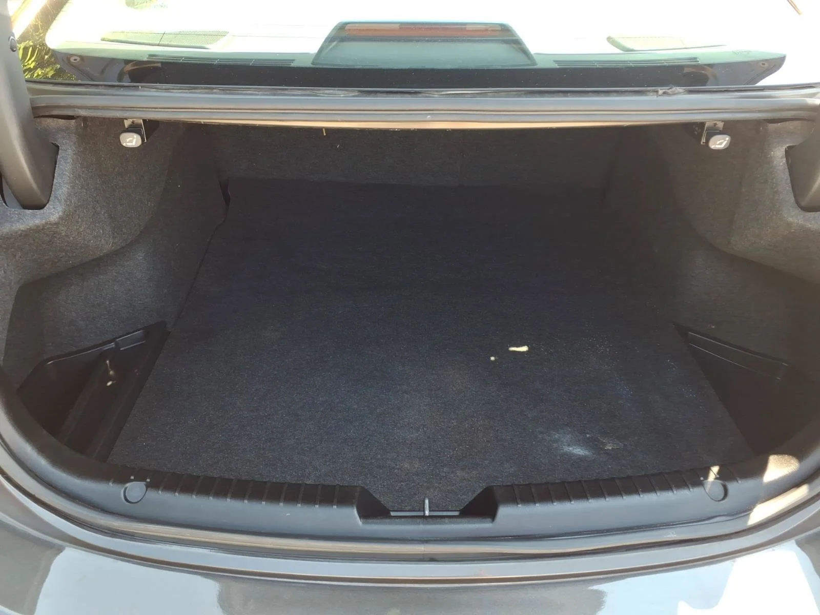 Used 2016 Titanium Flash Mica Mazda i Touring image 29