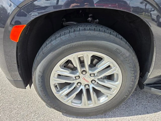 Used 2023 Silver GMC SLT image 7