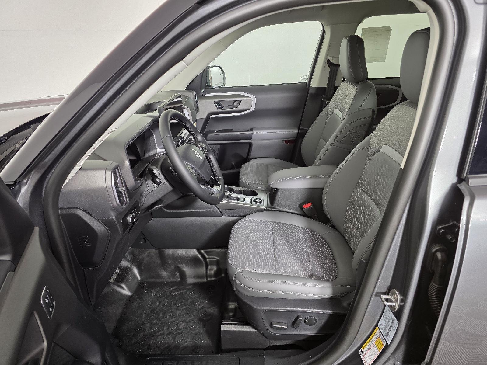 Used 2026 Carbonized Gray Metallic Ford Badlands image 13