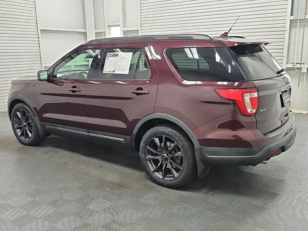 Used 2018 Red Ford XLT image 6