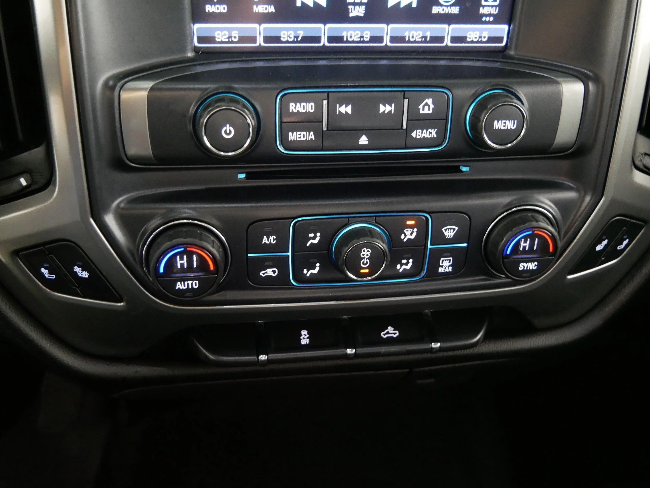 Used 2018 Blue Chevrolet LT image 23