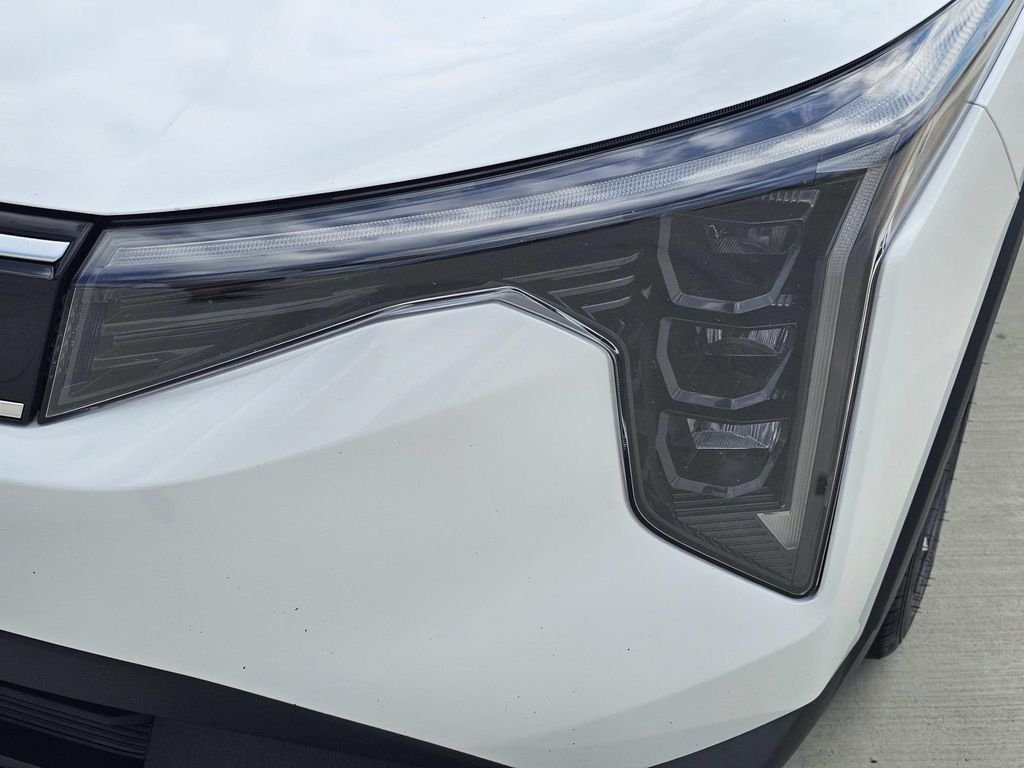 Used 2025 White Kia EX image 5