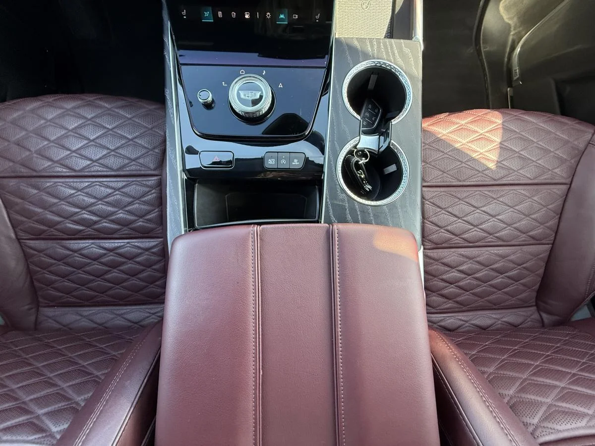 Used 2025 Green Cadillac 4wd Sport image 25