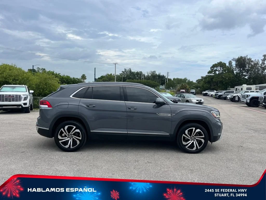 Used 2020 Gray Volkswagen 3.6L V6 SEL Premium image 4