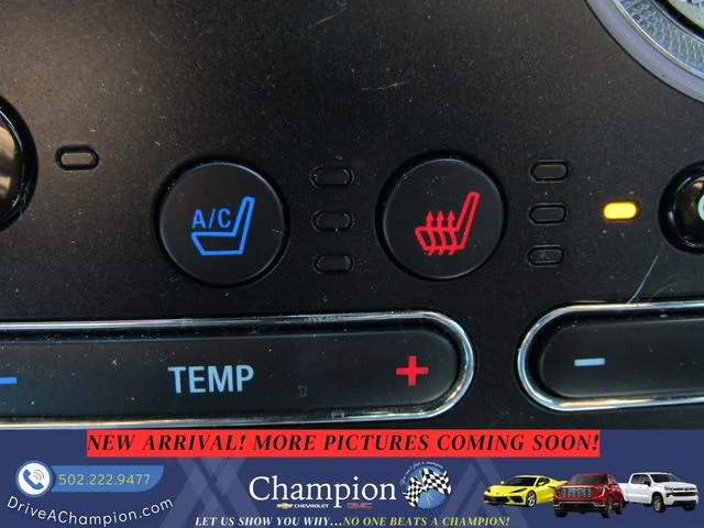 Used 2018 Black Ford Platinum image 19