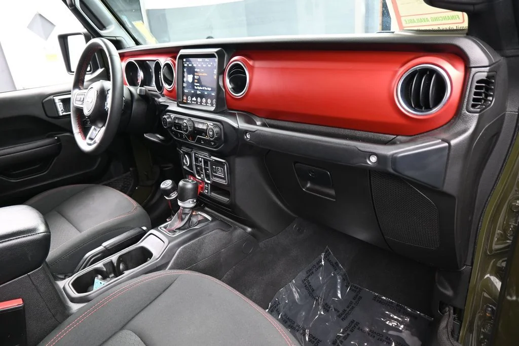 Used 2023 Sarge Green Clearcoat Jeep Rubicon image 43