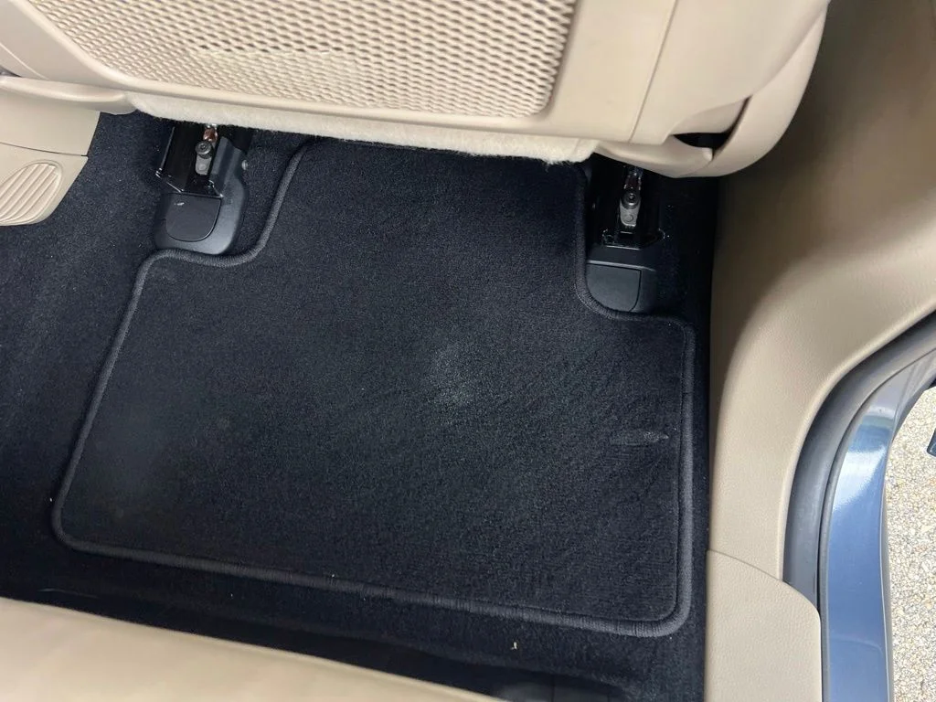 Certified Used 2019 Blue Jeep Limited image 22