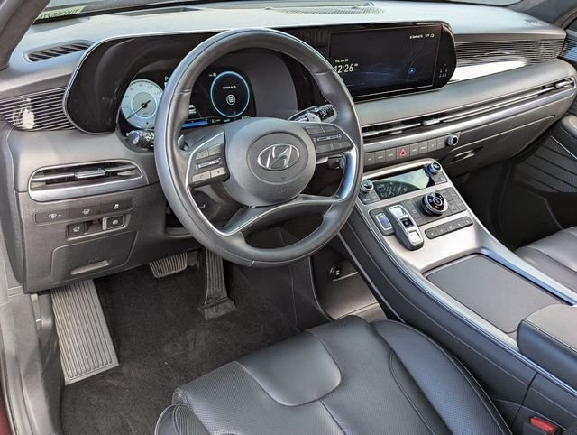 Used 2024 Red Hyundai Calligraphy image 9
