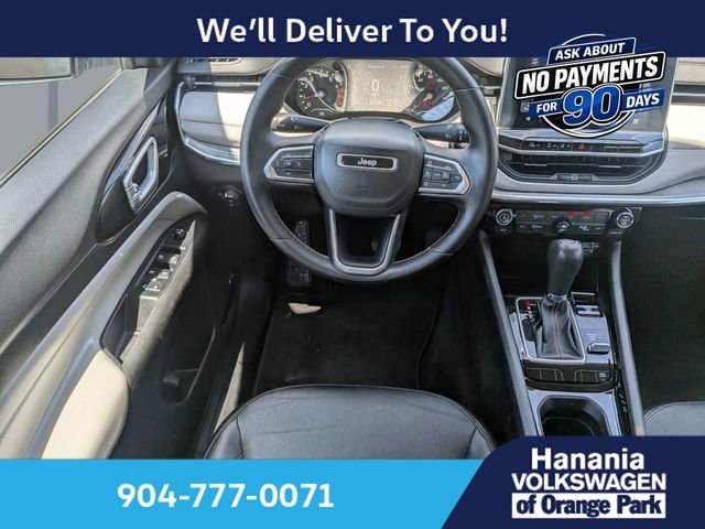Used 2022 Silver Jeep Limited image 17