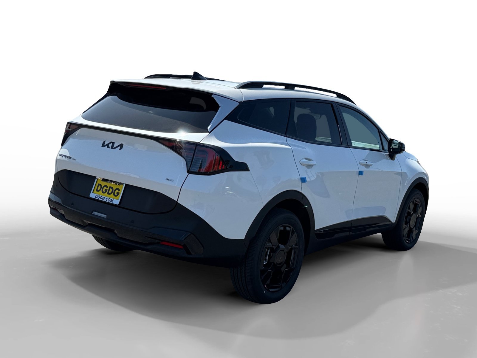 New 2027 Snow White Pearl Kia X-Line image 5