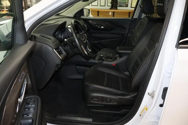 2024 GMC Terrain Denali - Photo 9