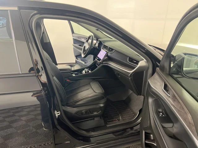 Certified Used 2023 Black Jeep Limited image 27