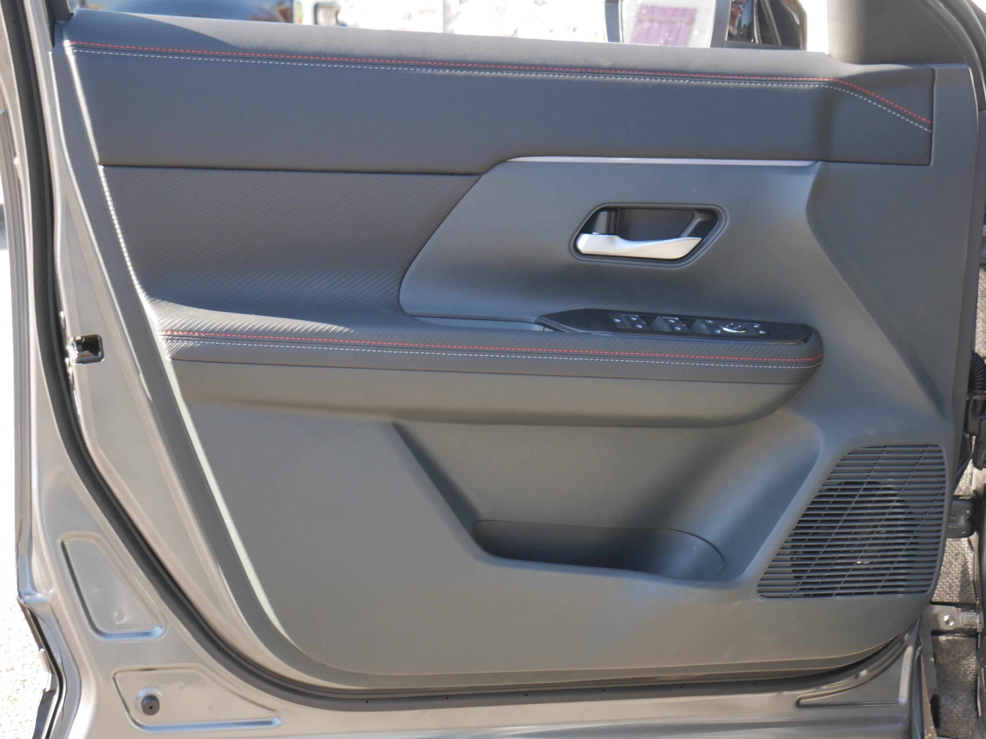 2026 Nissan KICKS SR AWD - Photo 31