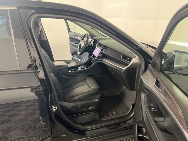 Certified Used 2023 Black Jeep Limited image 27