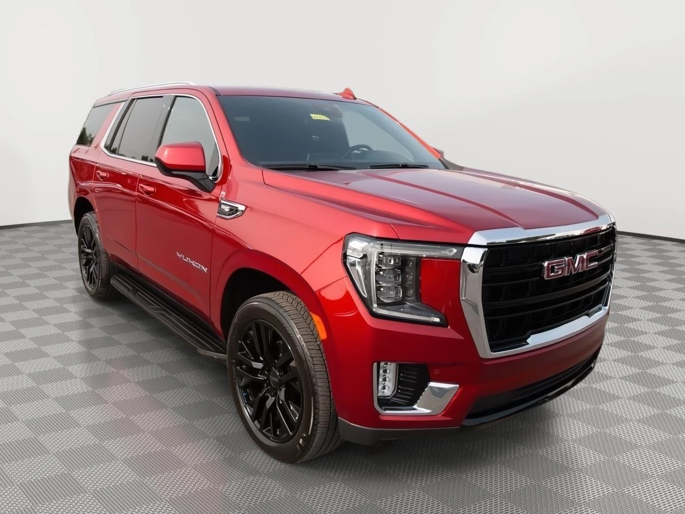 Used 2024 Volcanic Red Tintcoat GMC SLE image 3