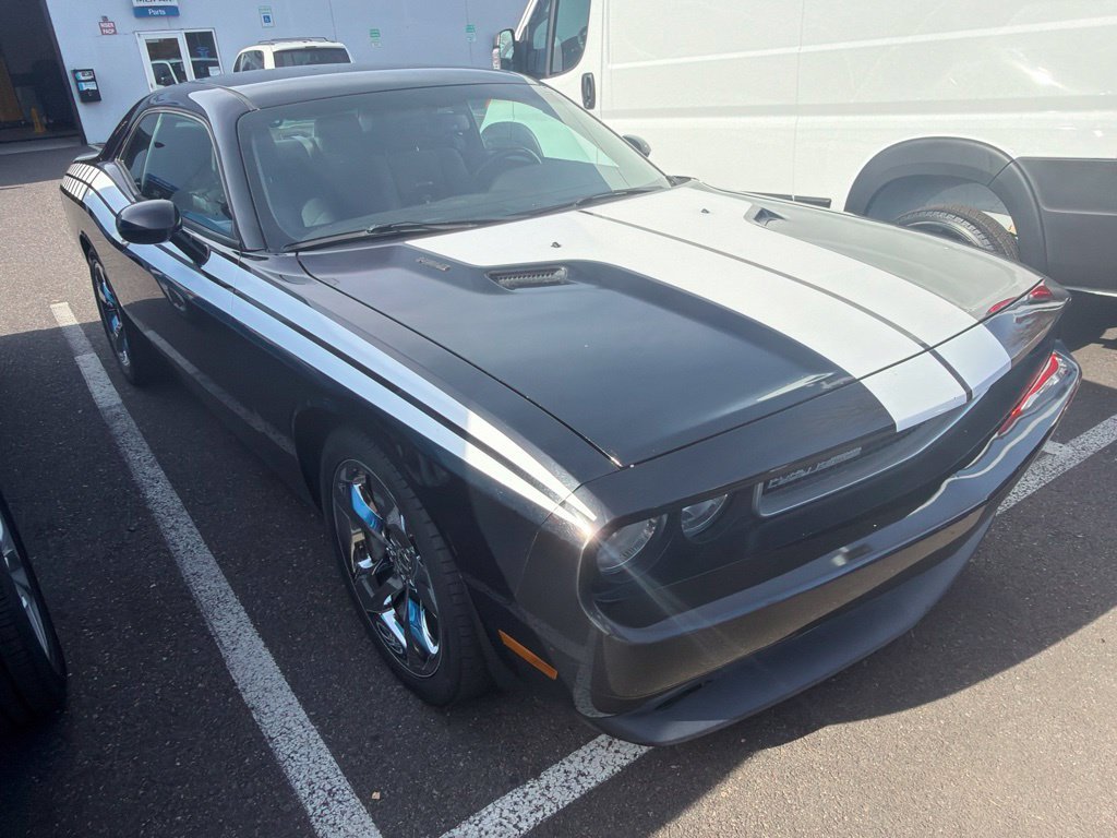 Used 2014 Black Clearcoat Dodge R/T image 1