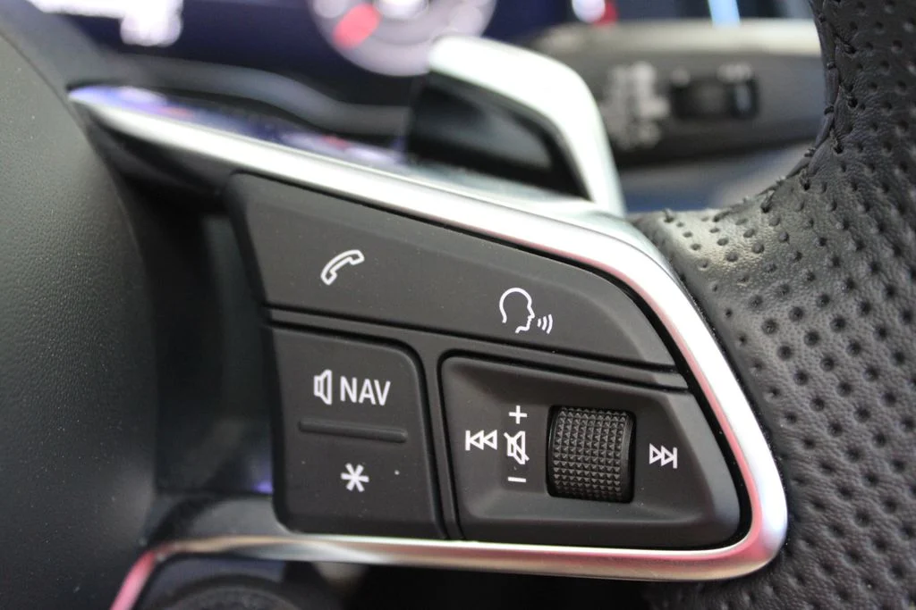 Used 2023 Black Audi V10 performance image 27