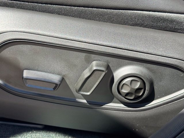 New 2027 High Gloss Black Jeep Limited image 19