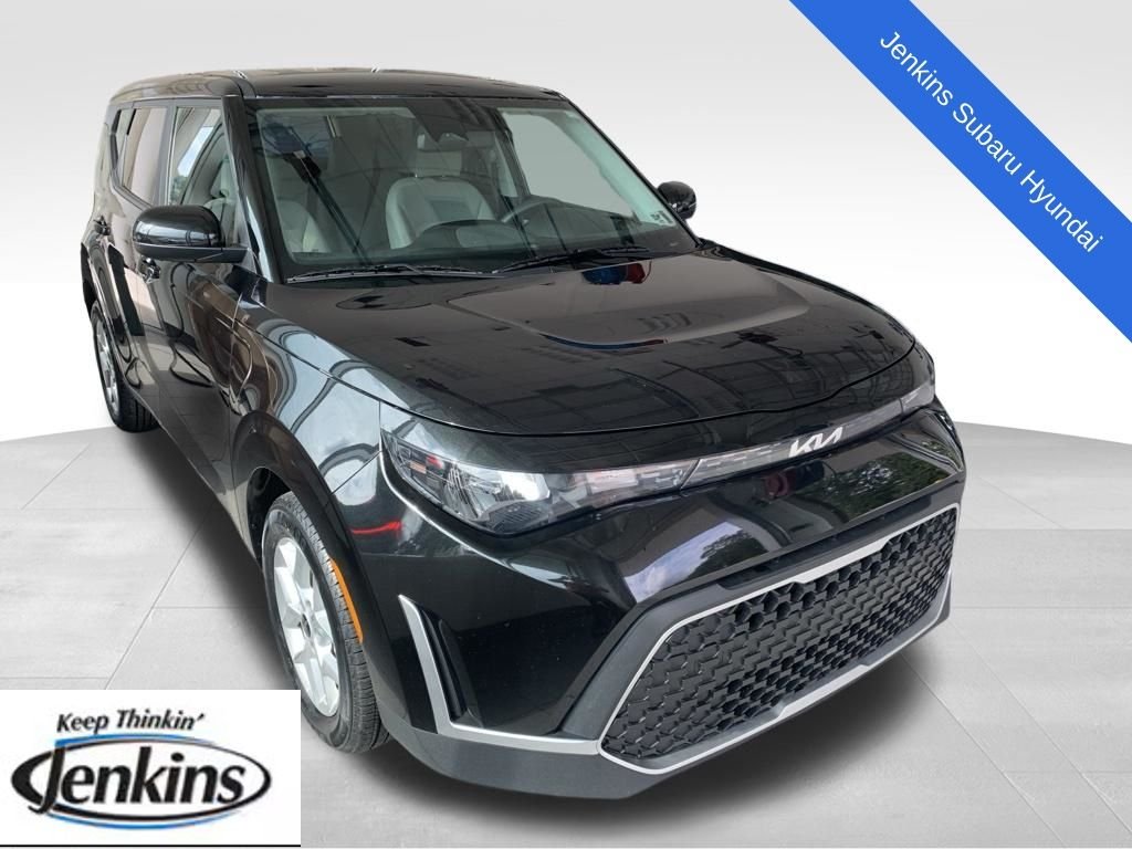 Used 2025 Black Kia LX image 1