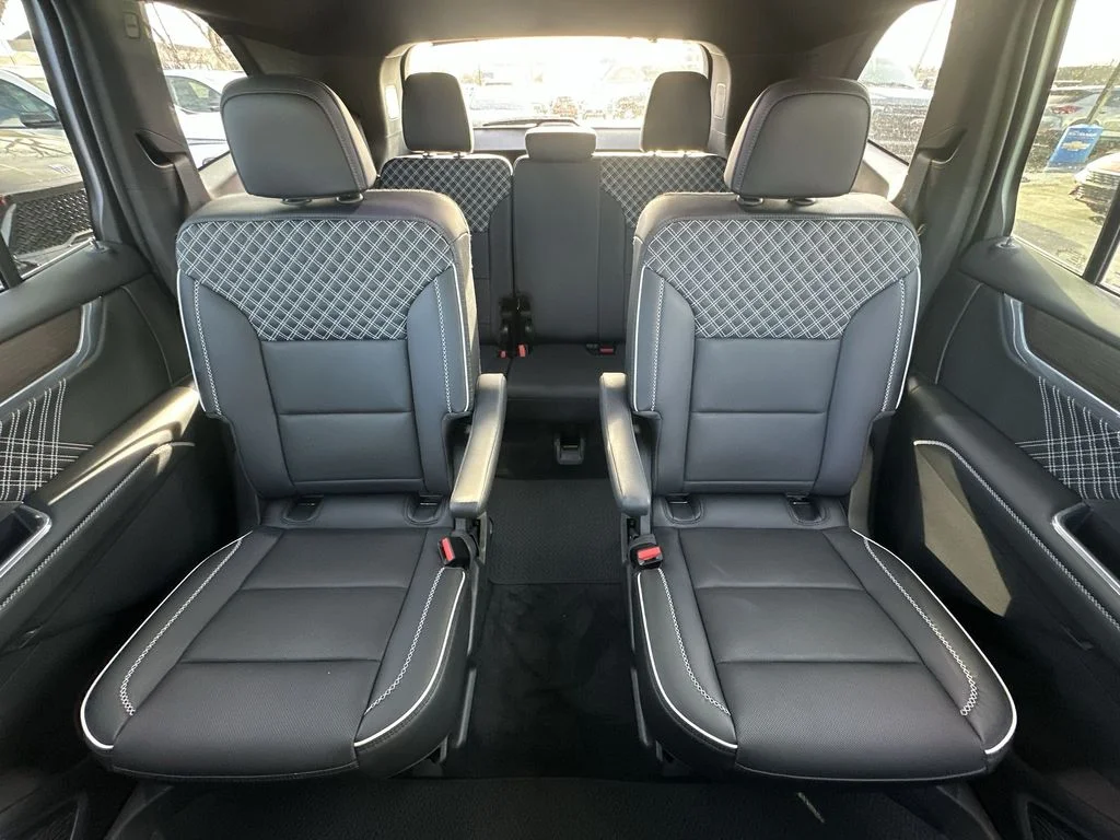 Certified Used 2024  GMC Denali image 22