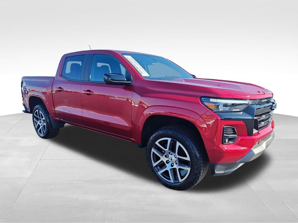 Used 2023 Red Chevrolet Z71 image 7