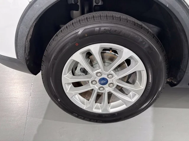 Used 2021 White Ford SE image 10