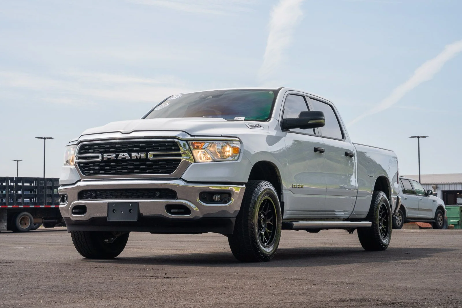 Used 2023 White Ram Big Horn/Lone Star image 2