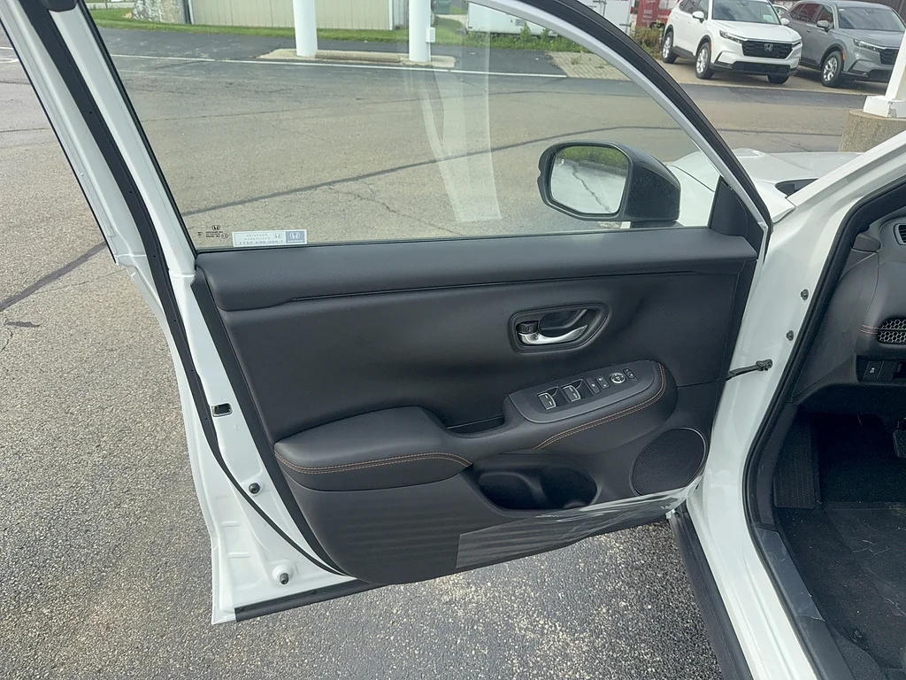 2027 Honda HR-V Sport, photo 12 of 12