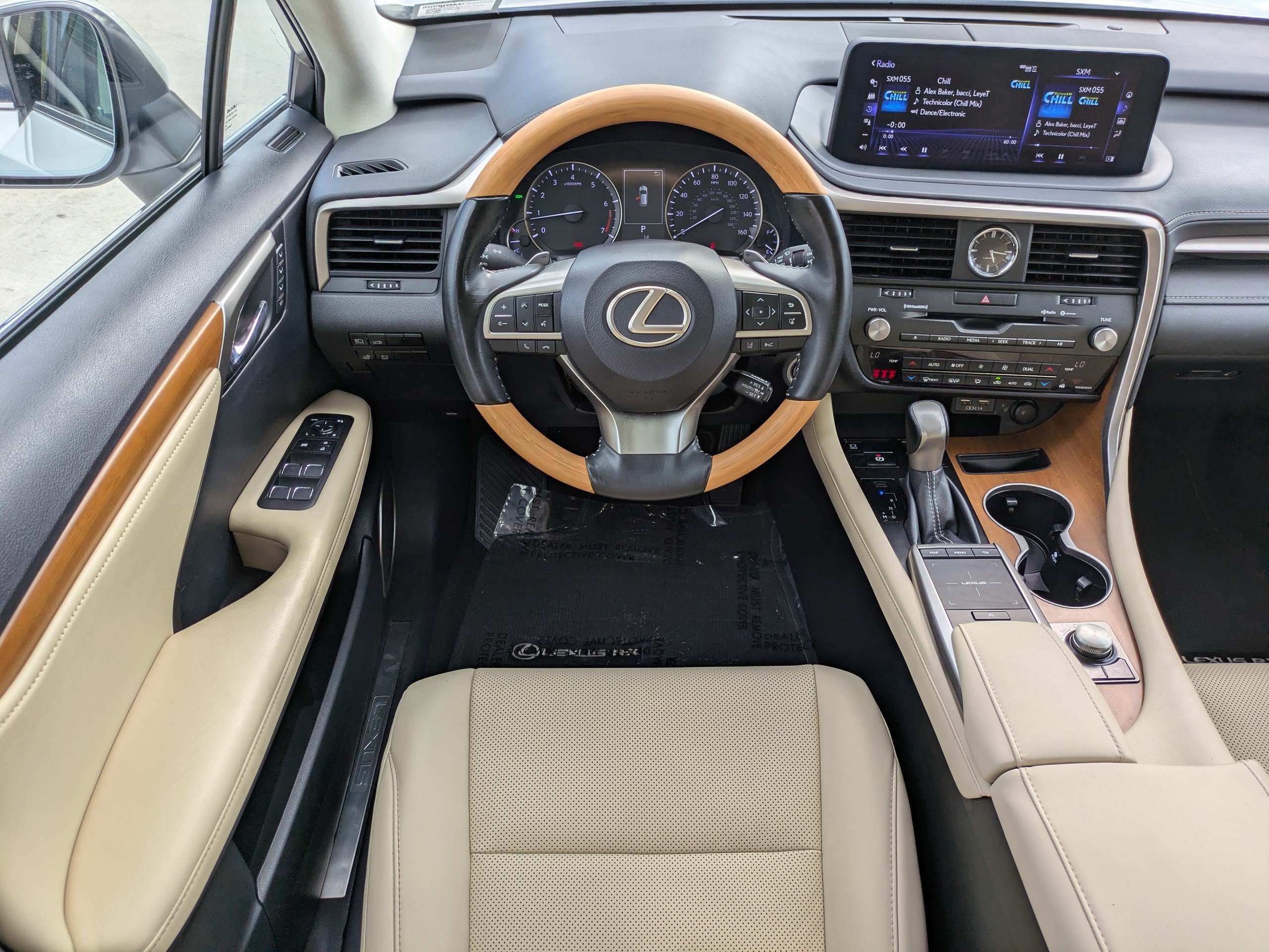 2021 Lexus RX 350 - Photo 15