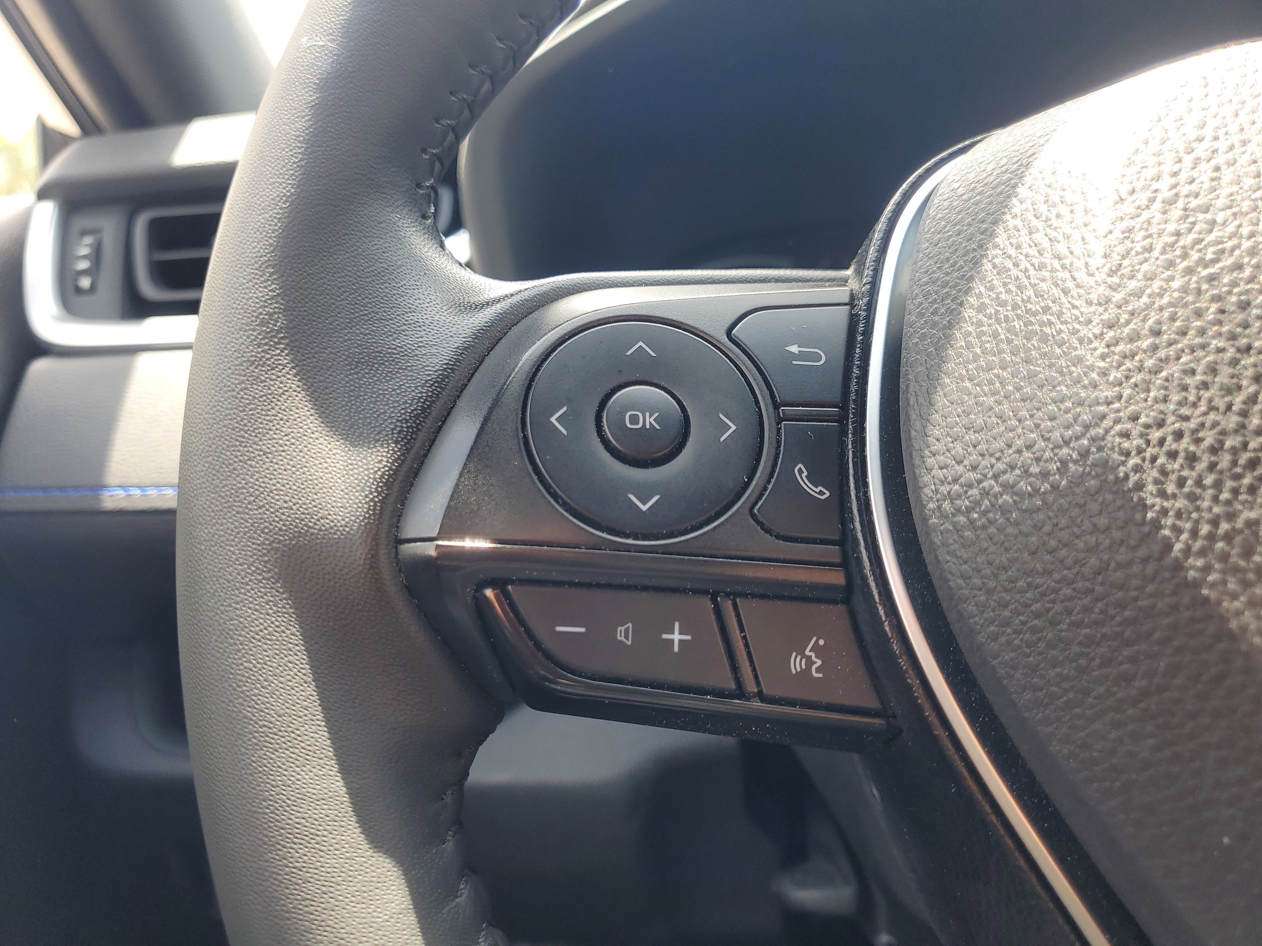 Used 2024 Midnight Black Metallic Toyota Hybrid SE image 21