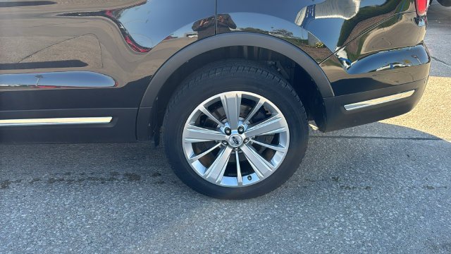 Used 2019 Black Ford Limited image 8