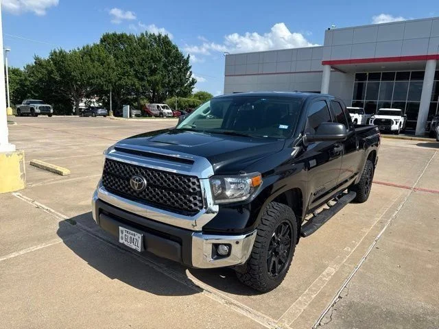 Used 2021 Black Toyota SR5 image 2