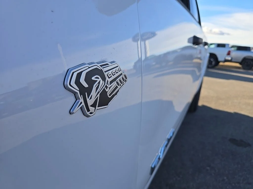New 2026 Bright White Clear-Coat Exterior Paint RAM Big Horn/Lone Star image 4