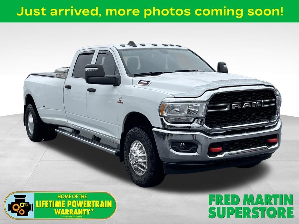 2024 RAM 3500 Tradesman 4X4 Crew Cab LWB's photo