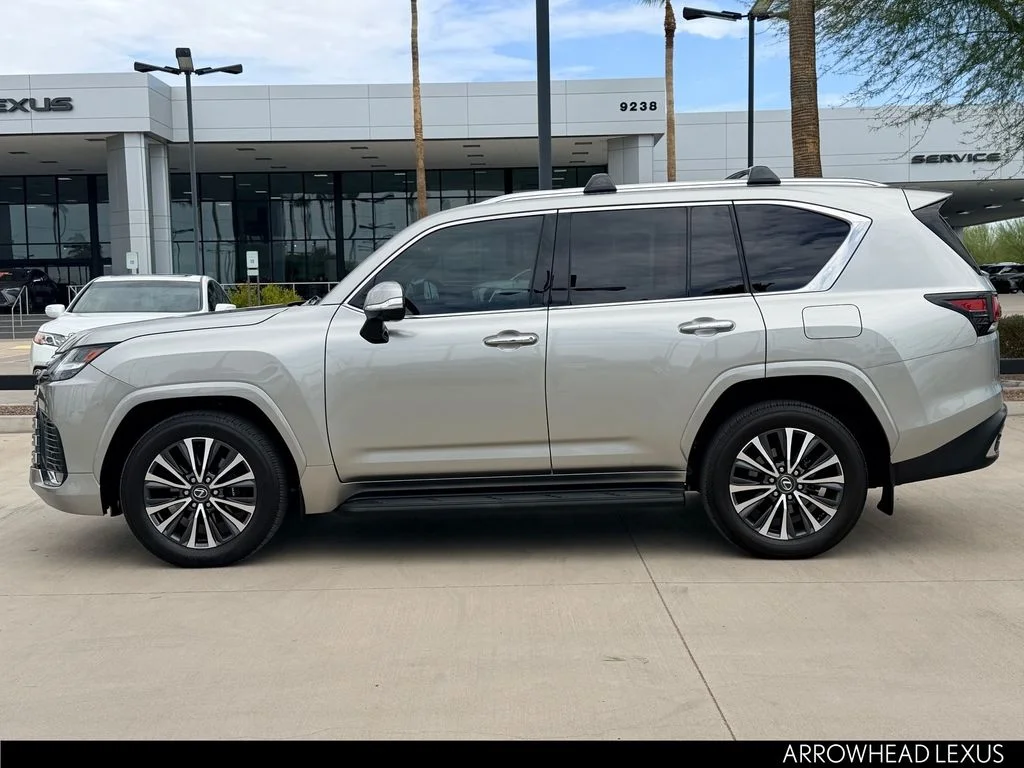 Used 2024 Silver Lexus 600 Premium image 3
