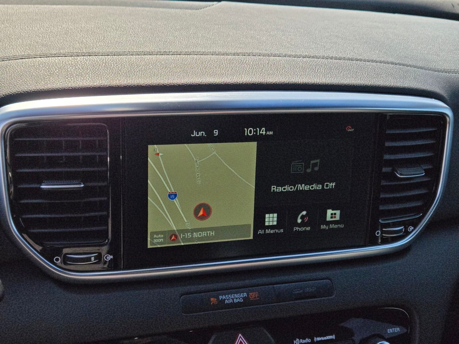 Used 2022 White Kia SX image 21