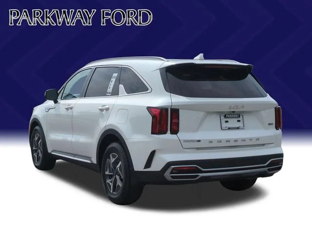 Used 2022 White Kia EX image 3