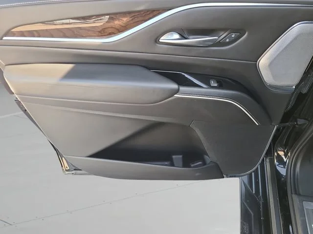 Used 2021 BLACK RAVEN Cadillac Sport Platinum image 19