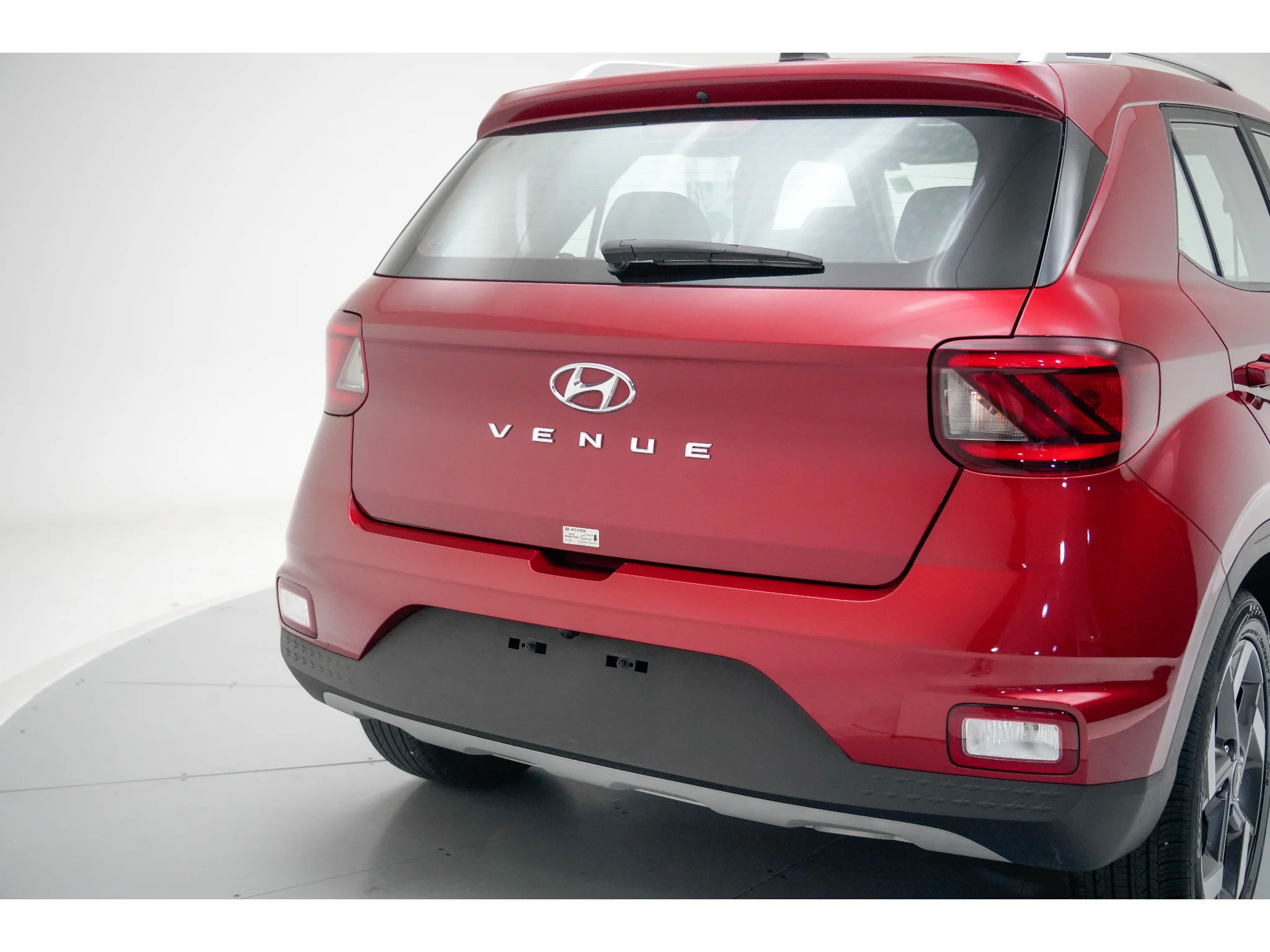 Used 2025 Ultimate Red Hyundai SEL image 13