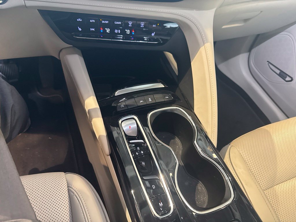 Used 2022 White Buick Essence image 8