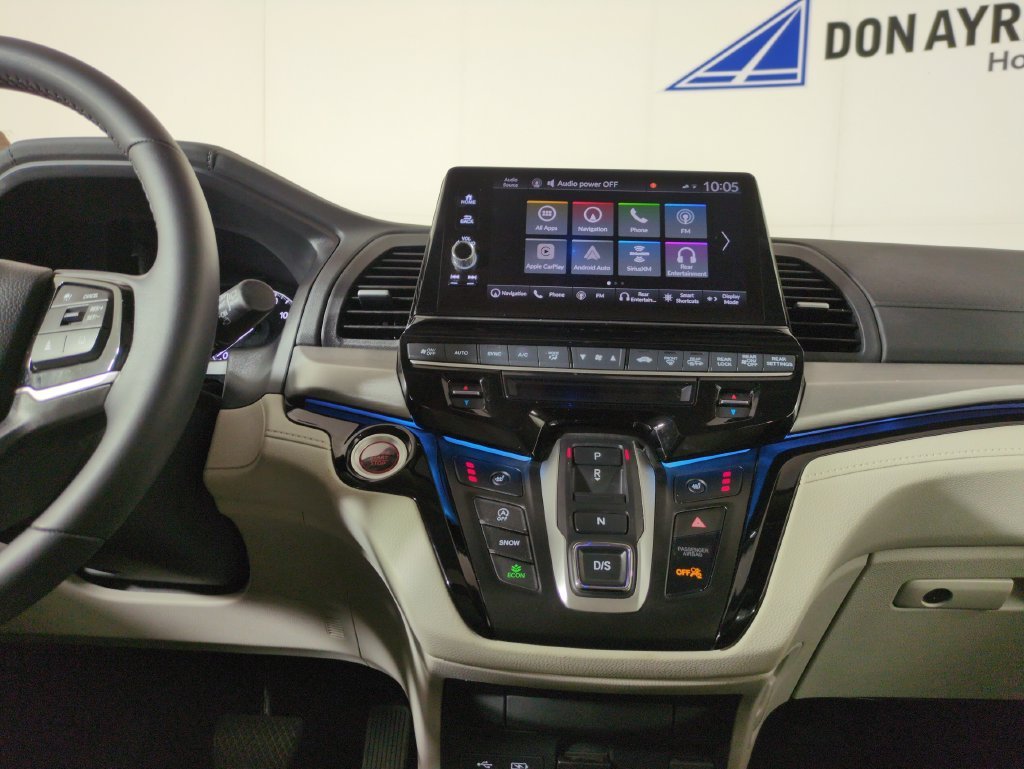 2025 Honda Odyssey Touring - Photo 24