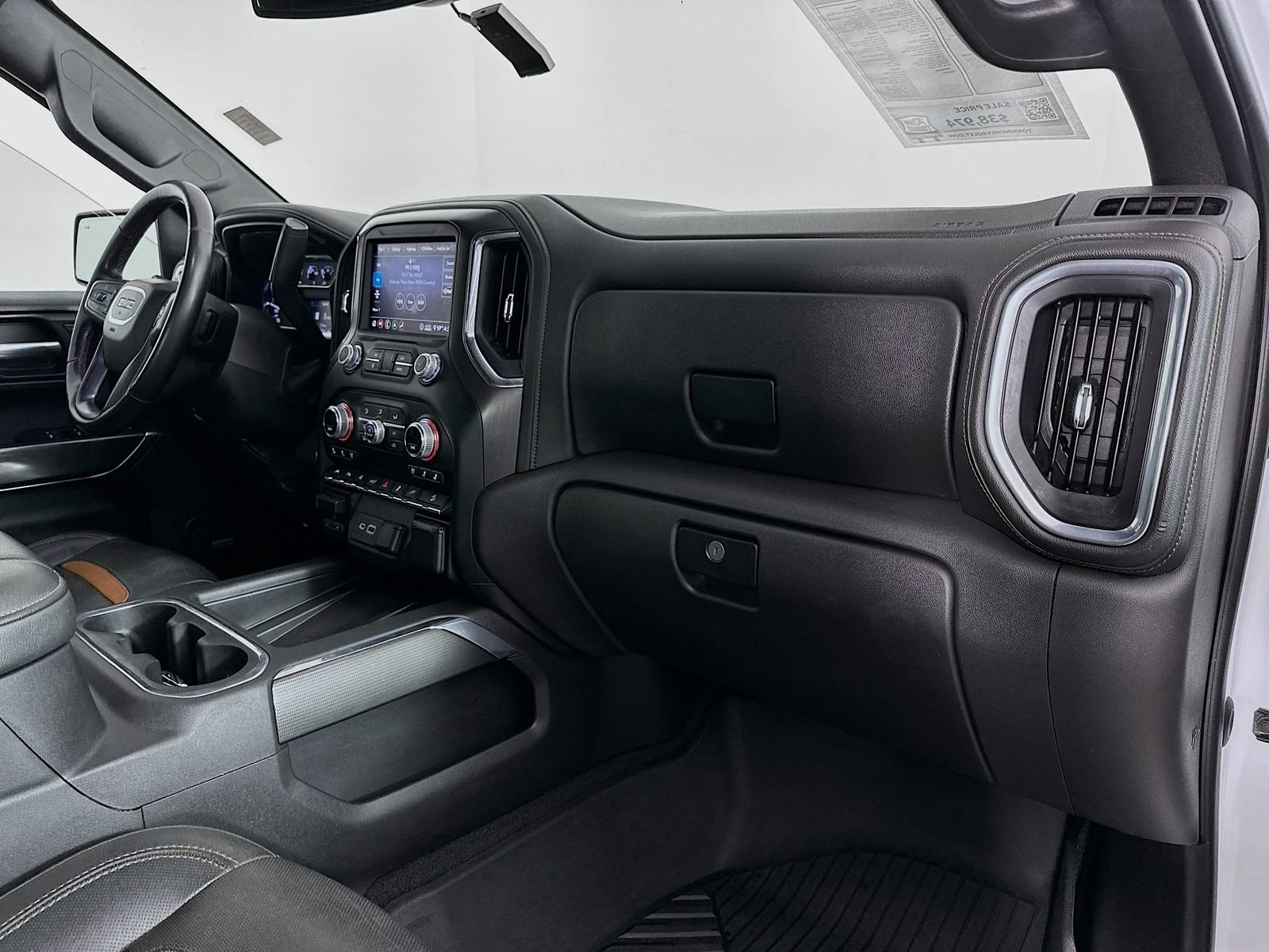 Used 2020 Summit White GMC AT4 image 33