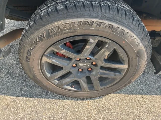 Used 2023 Gray Chevrolet Custom image 6