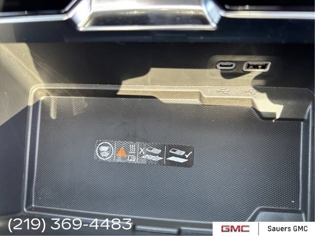 2026 GMC Yukon AT4 Ultimate - Photo 23