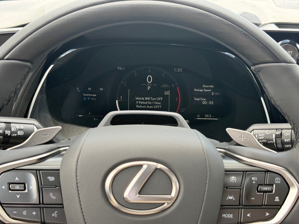 New 2026 Eminent White Pearl Lexus PREMIUM image 23